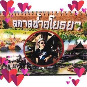 Meet your Posher, Leena